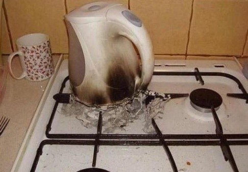 Бабушка приехала.